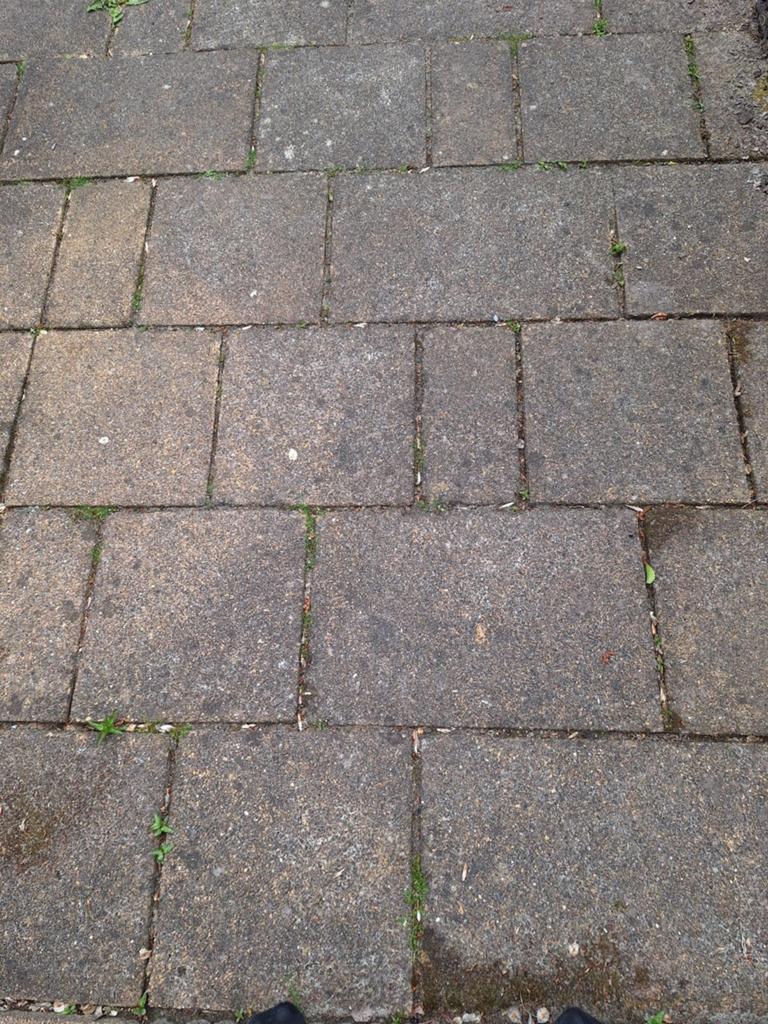 GRATIS AF TE HALEN !, Ophalen, Gebruikt, Beton, Terrastegels