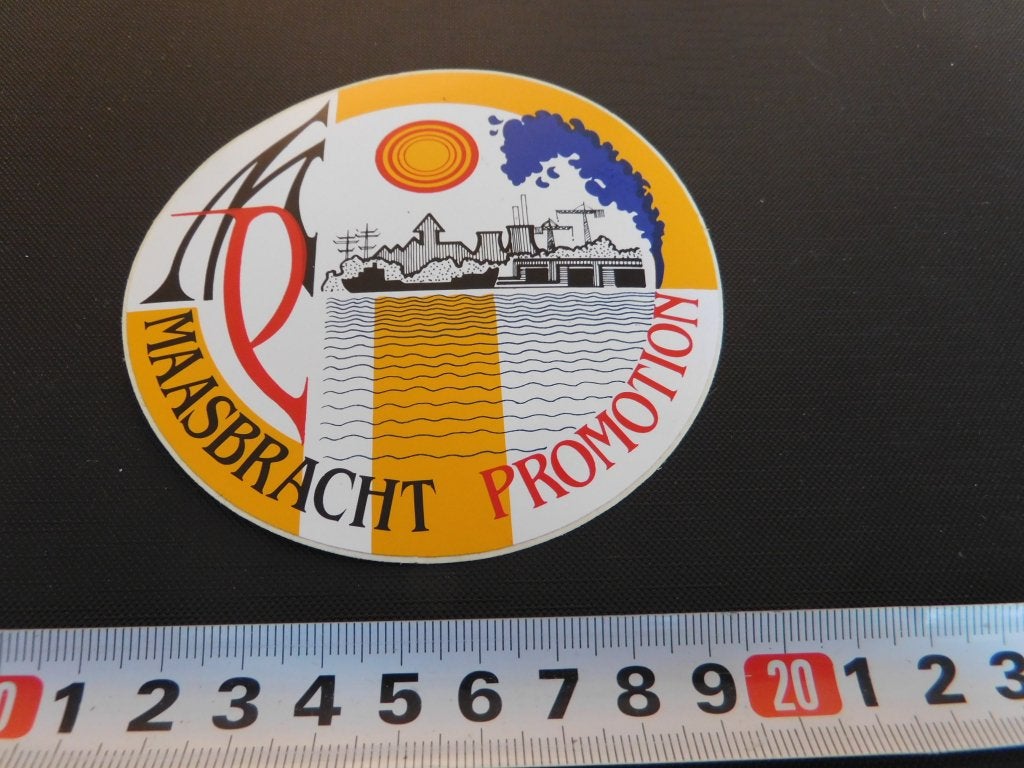 sticker maasbracht promotion, Ophalen, Zo goed als nieuw