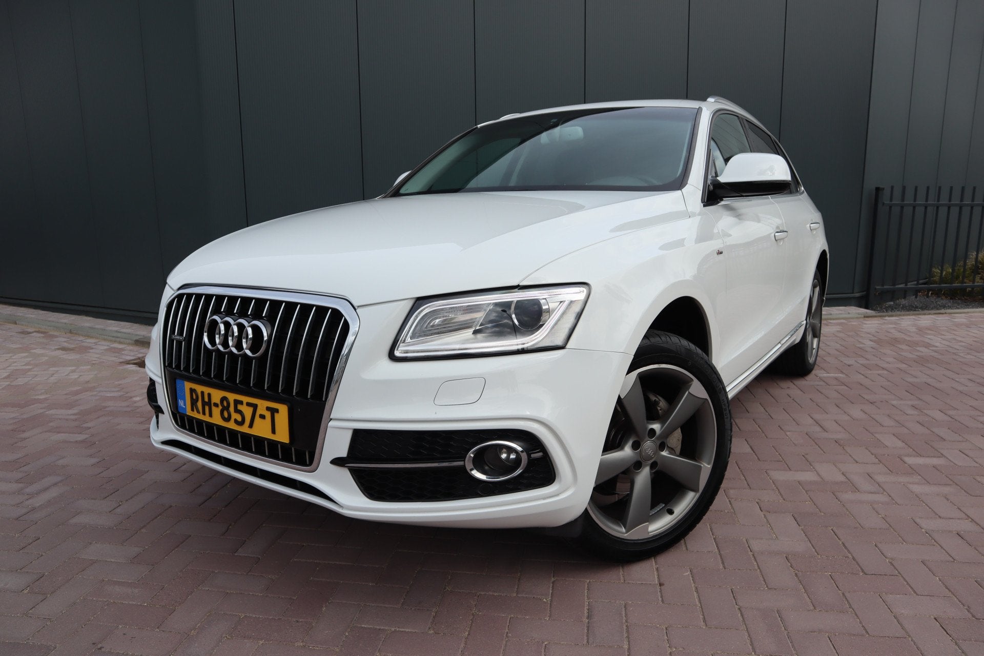 Audi Q5 2.0 TFSI quattro Pro/S Line Plus Panoramadak Leder C, Auto's, Audi, Automaat, Gebruikt, Zwart, 4 cilinders