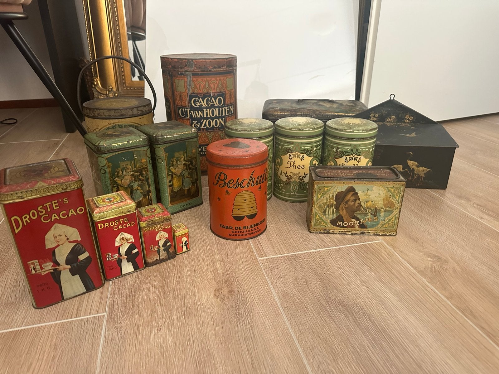Collectie Antieke Blikken Trommels en Bussen, Antiek en Kunst, Ophalen