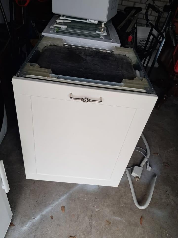 Wegens overcompleet inbouw vaatwasser Bosch 3 in1, Witgoed en Apparatuur, Vaatwasmachines, Ophalen, Inbouw, 85 tot 90 cm, Refurbished