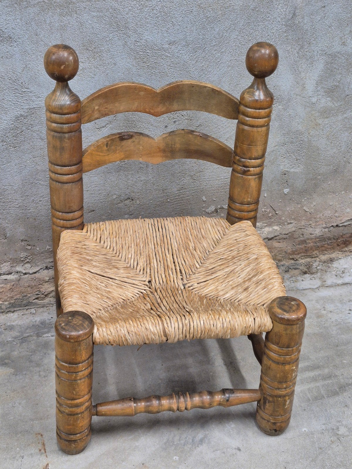 brutalist haardstoel stro stoel houten frame jaren 50, Ophalen, Gebruikt, Bruin, Hout