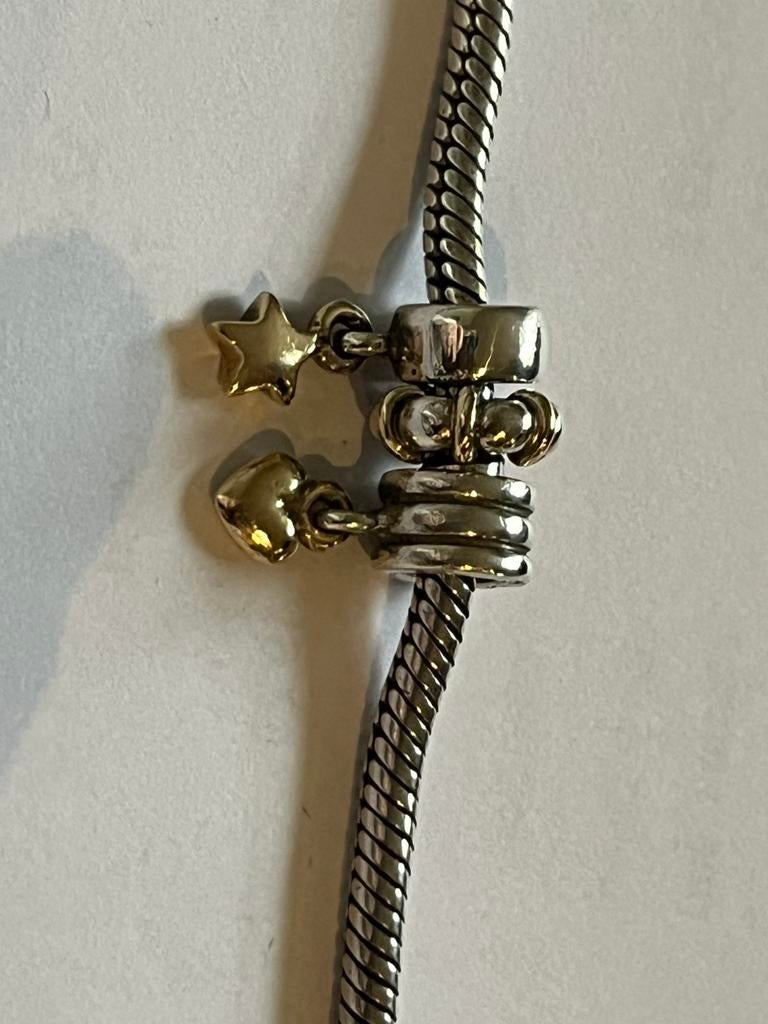 Pandora luxe bedels met goud., Ophalen of Verzenden, Zo goed als nieuw, Goud, Pandora