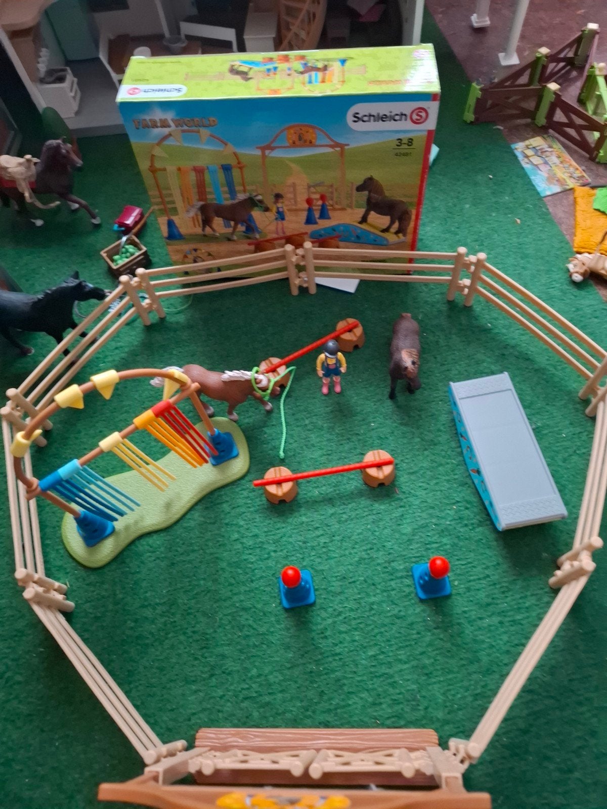 Schleich Farm World Paardenhindernisbaan Set, Ophalen