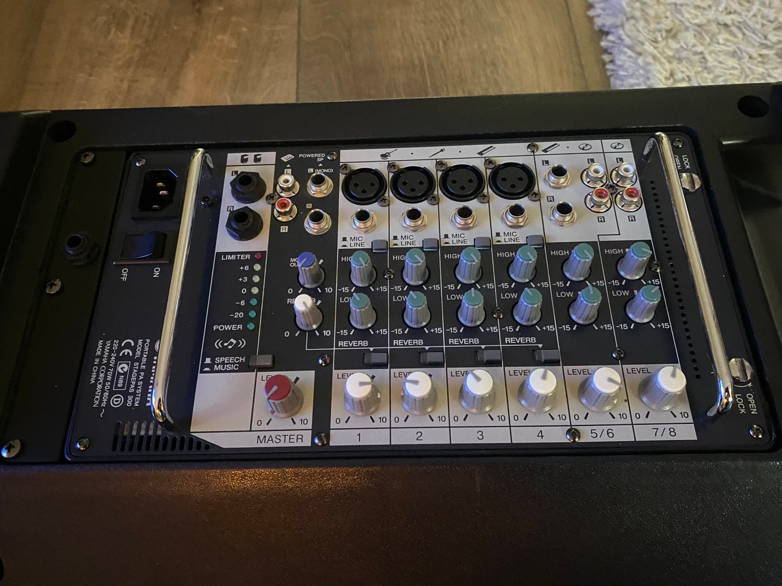 Yamaha Stagepas 300 speakerset, Ophalen of Verzenden, Gebruikt, Minder dan 500 watt