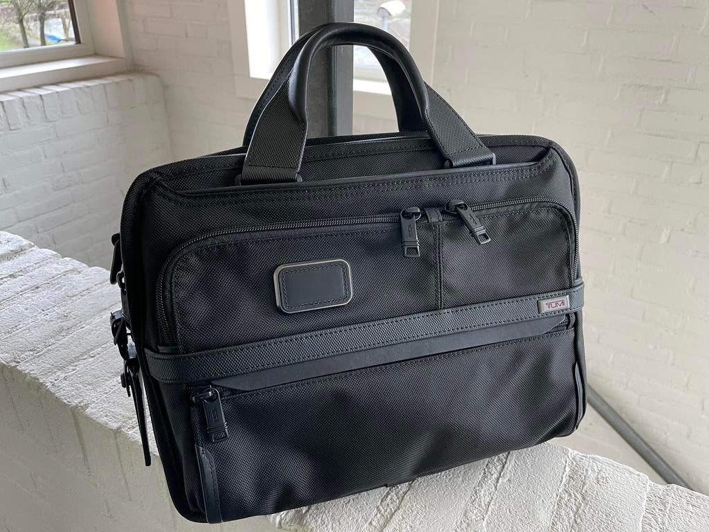 Nieuw Tumi Alpha 3 Laptop Briefcase Portfolio Organizer Bag, Computers en Software, Laptoptassen, Nieuw, Aktetas, 14 inch, Gevoerd laptopvak