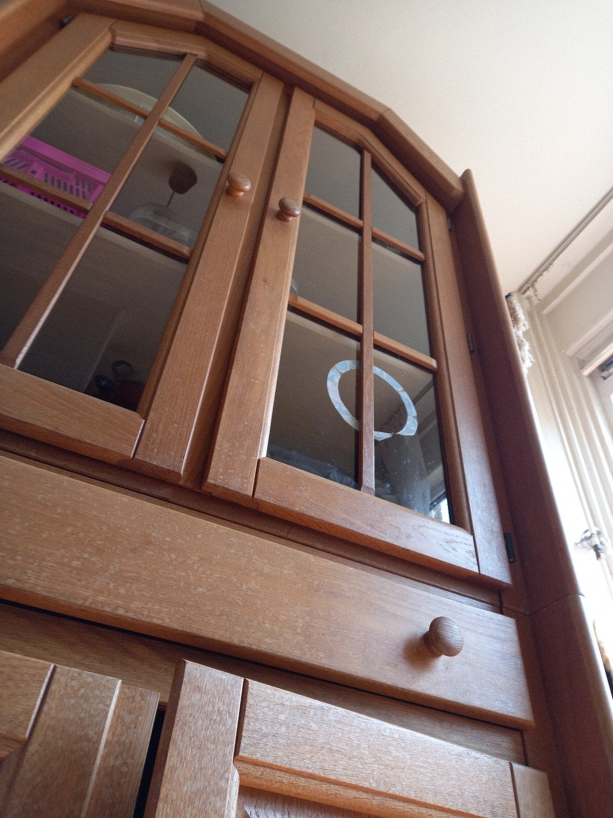 Houten kast met glazen deuren en planken aristotelesstraat, Glas, 150 tot 200 cm, 25 tot 50 cm, Gebruikt
