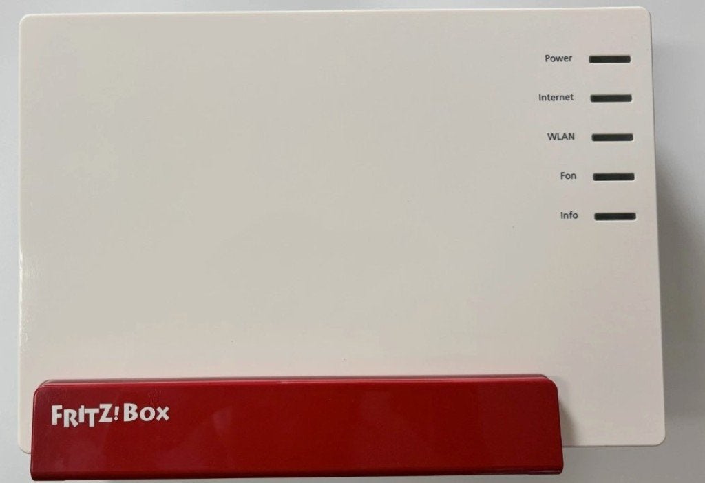 fritzbox 7581 te koop, Ophalen of Verzenden, Gebruikt, Router met modem, Fritz!