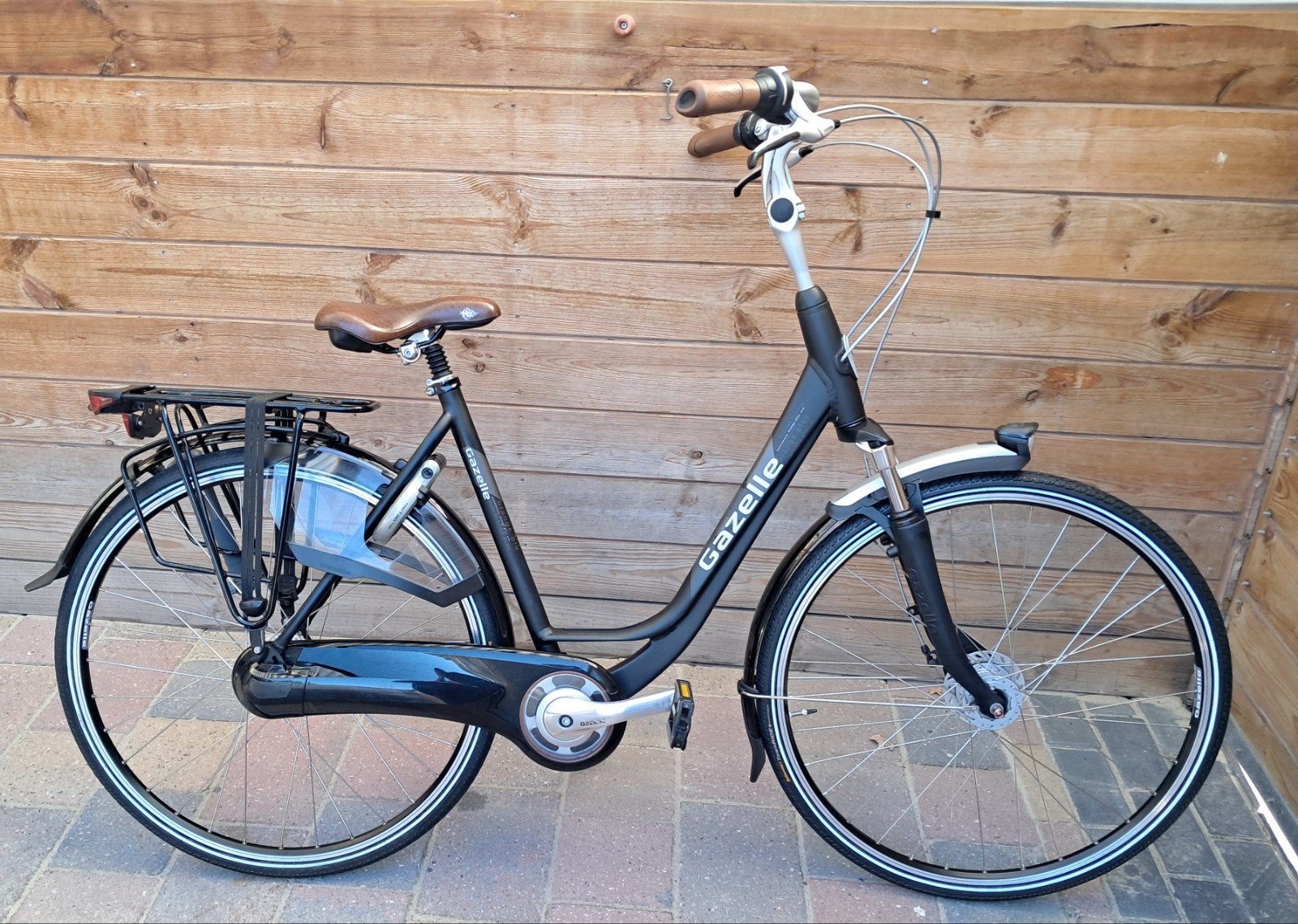 Te koop Gazelle orange plus damesfiets nieuwstaat rijklaar, Minder dan 10 versnellingen, Vering, Ophalen of Verzenden, Zo goed als nieuw