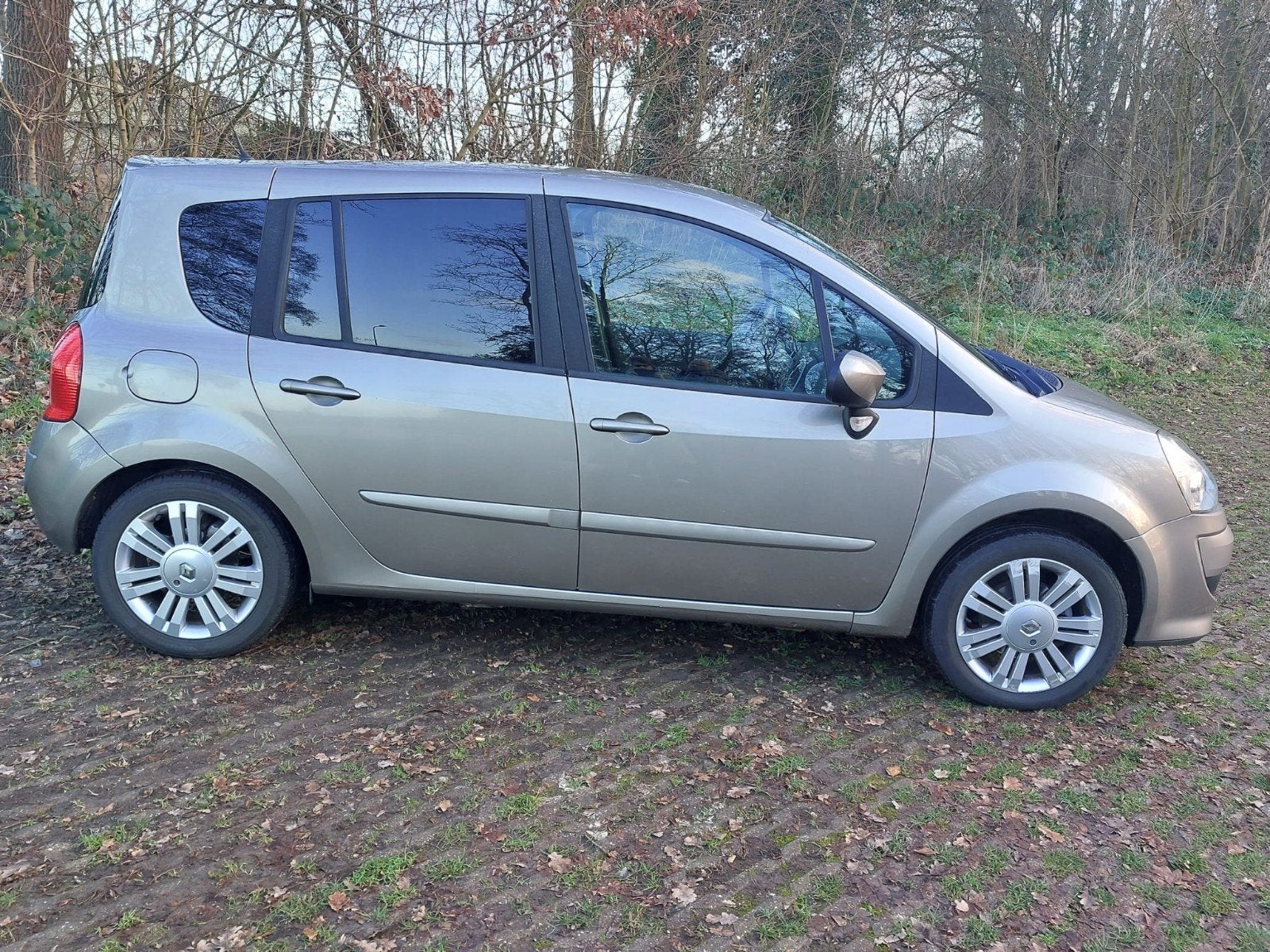 Renault grand modus uit 2008, Ophalen