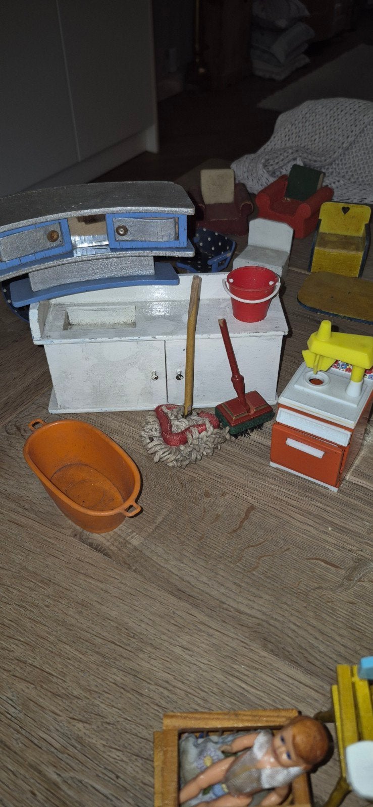 oude poppenhuismeubeltjes, Kinderen en Baby's, Speelgoed | Poppenhuizen, Ophalen of Verzenden, Poppenhuis