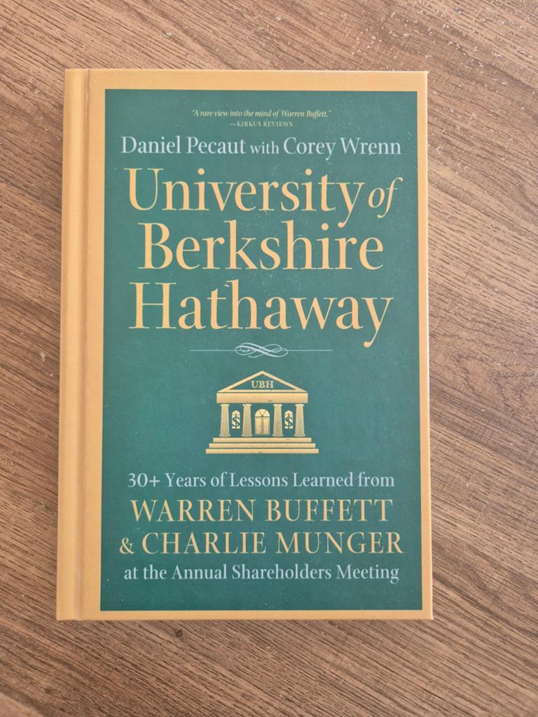 University of Berkshire Hathaway - Warren Buffett, Boeken, Ophalen of Verzenden, Gelezen, Daniel Pecaut with Corey Wrenn