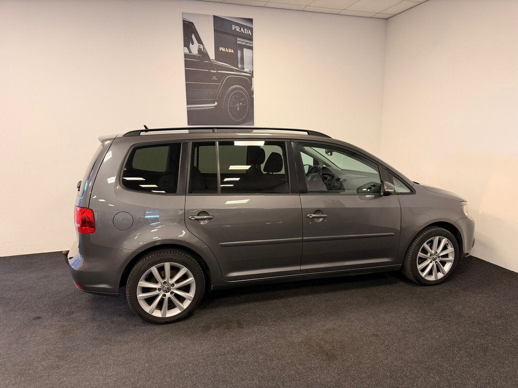 Volkswagen Touran 1.4 TSI Comfortline Automaat, Auto's, Volkswagen, Euro 5, Gebruikt, Zwart, 4 cilinders