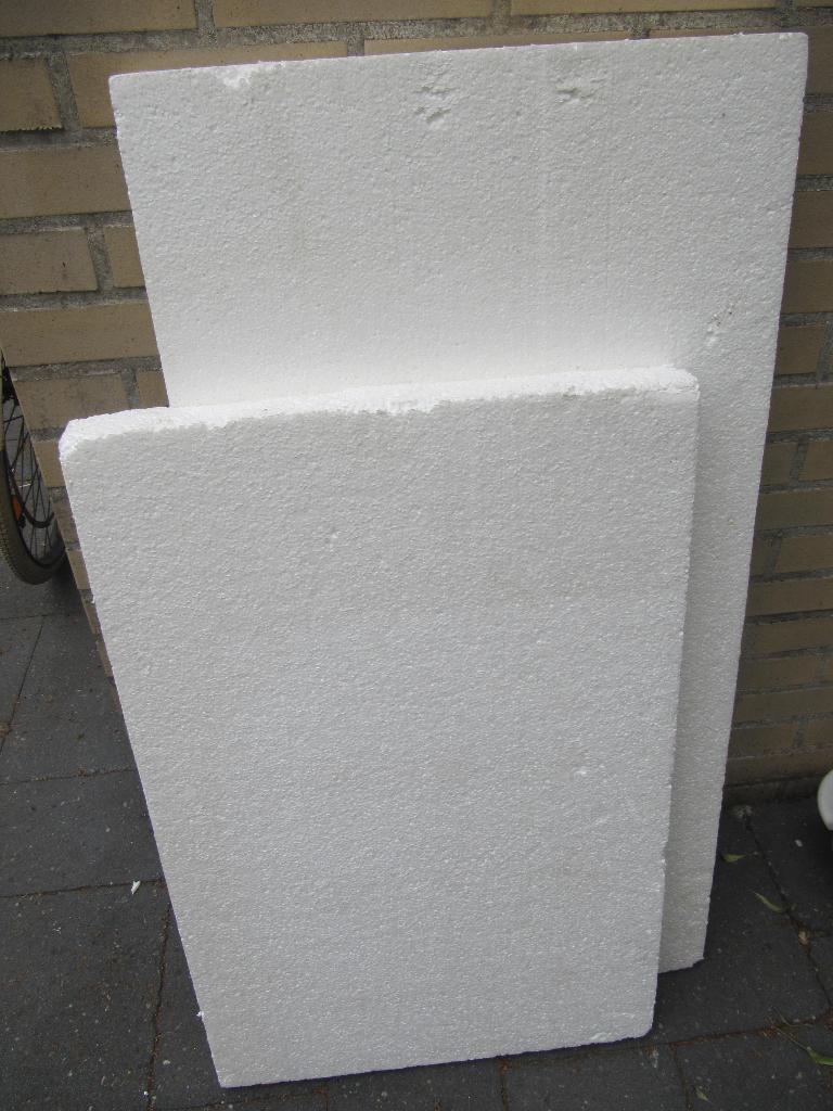 Twee grote platen piepschuim, Zo goed als nieuw, Minder dan 5 m², Piepschuim (Tempex), Ophalen