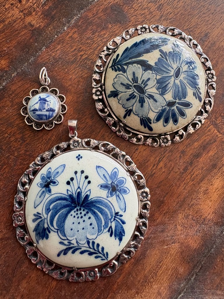 Zilveren broche en hangers Delfts blauw, Ophalen of Verzenden, Zo goed als nieuw, Blauw, Zilver