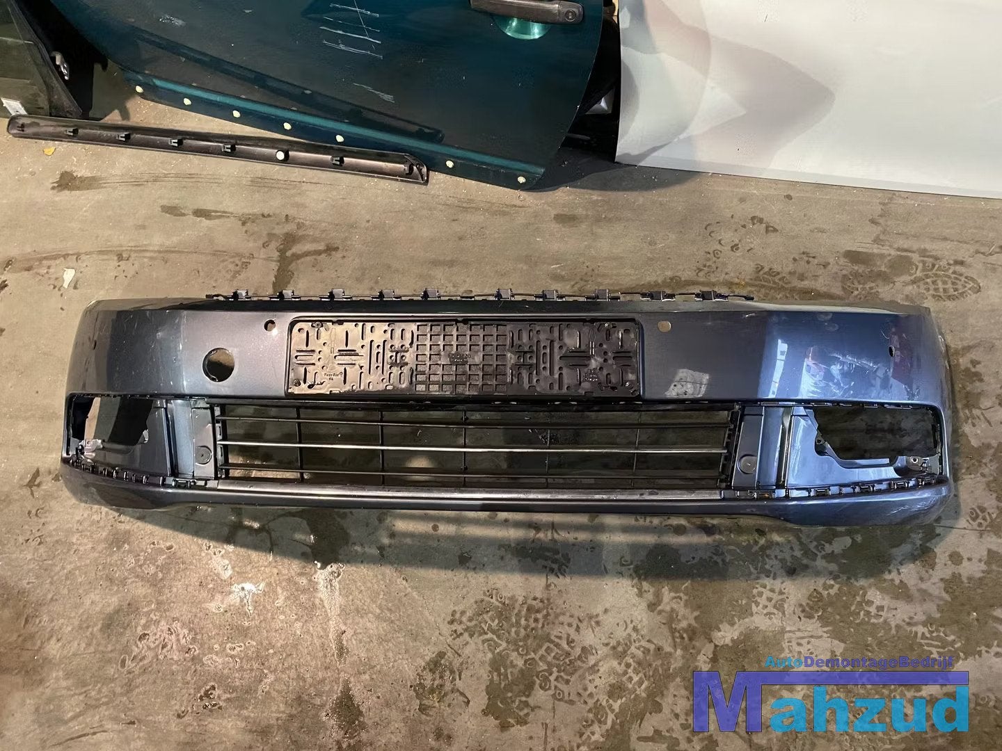 VW Passat 362 grijs voorbumper met pdc, Gebruikt, Volkswagen AG, Bumper, Berliner Ring 2
38440  Wolfsburg, DE