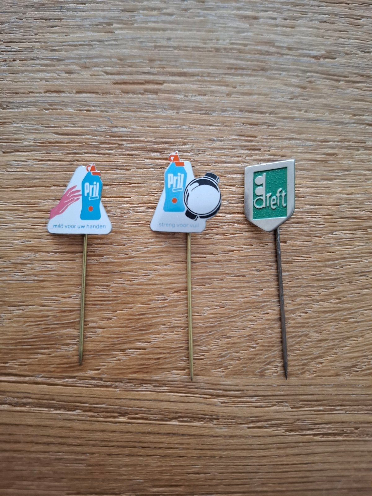 Vintage prikkers pins speldjes Pril en Dreft reclame, Verzamelen, Ophalen of Verzenden
