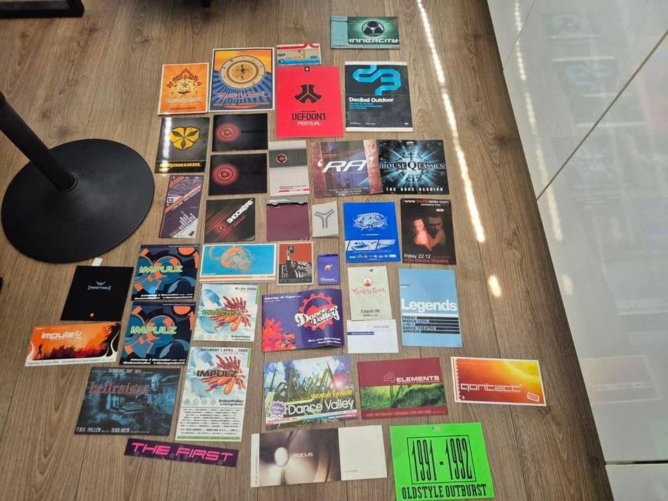 Flyers van dance feesten 1999-2004, Verzamelen, Ophalen
