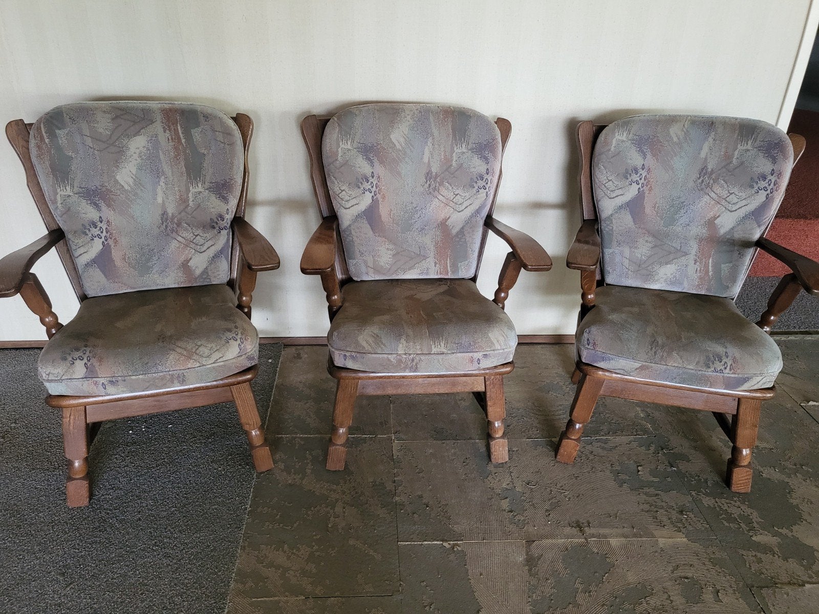 3 stuks seniorenstoelen, Ophalen