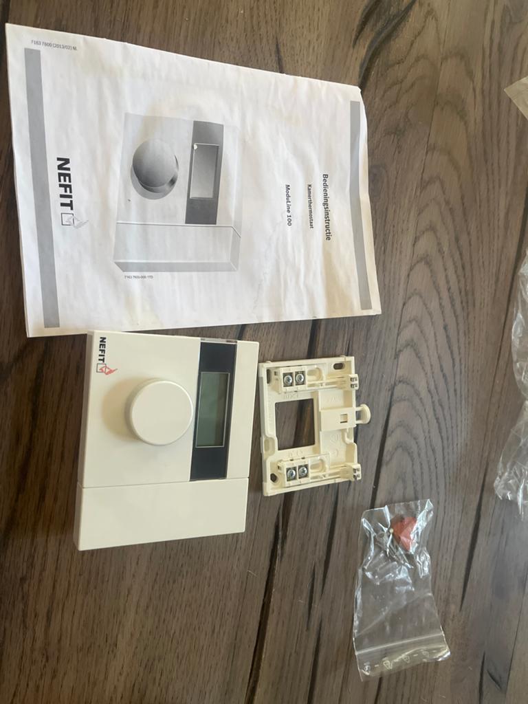 Nefit ModuLine 100 Kamerthermostaat - nieuw in doos, Ophalen of Verzenden, Slimme thermostaat, Zo goed als nieuw
