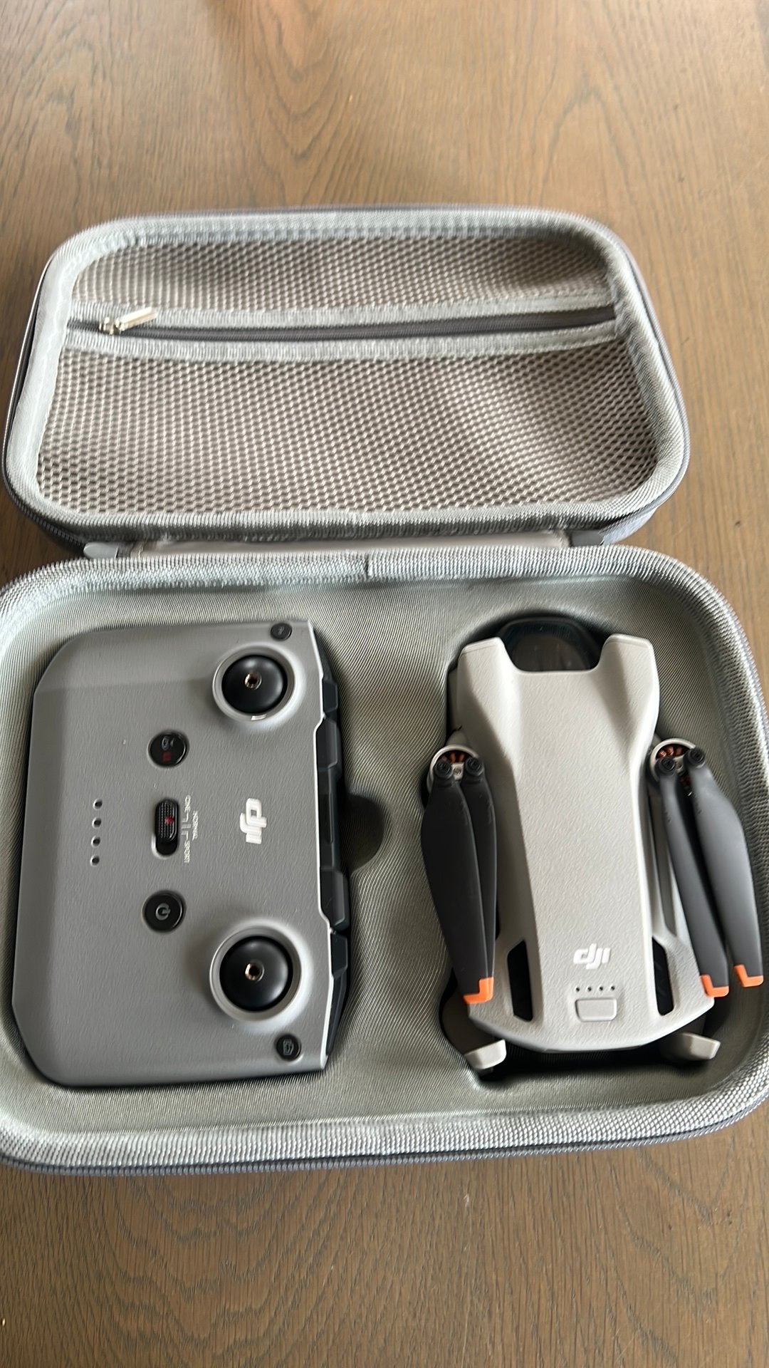 DJI drone met beschermhoes. Zie beschrijving, Ophalen of Verzenden, Zo goed als nieuw
