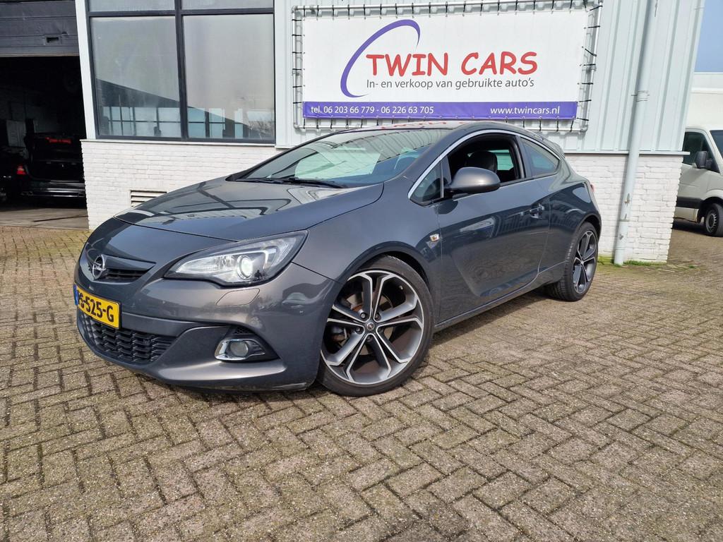 Opel Astra GTC 2.0 CDTi BiTurbo Navi Xenon Airco, Euro 5, 4 cilinders, Bedrijf, 168 €/maand