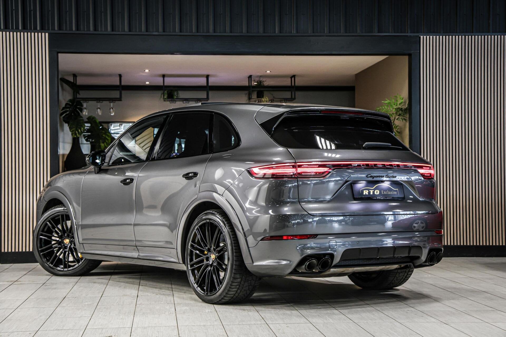 Porsche Cayenne 4.0 Turbo|ACC|22''|verk/verw.|trekhaak|PDLS+, Automaat, Cayenne, Gebruikt, Met garantie (alle)