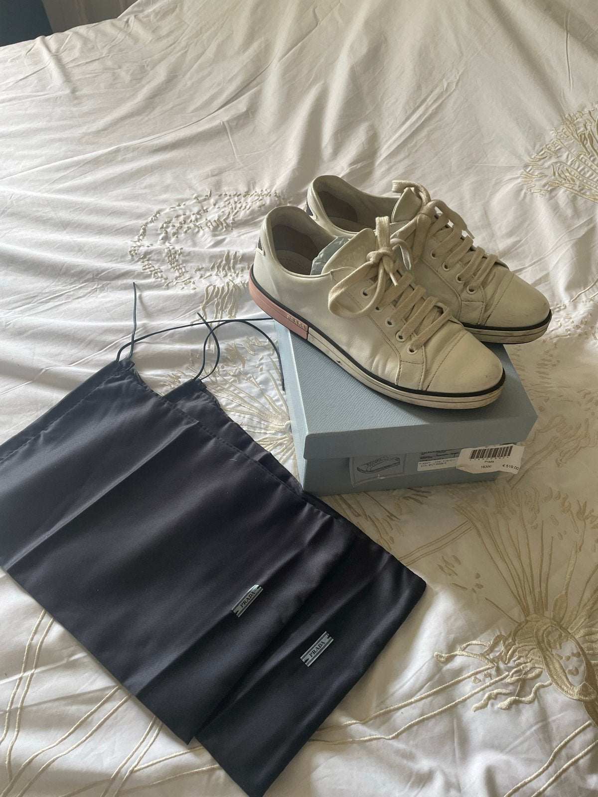 Prada Vitello Soft 1E347I Sneakers - Wit/Roze, Kleding | Dames, Ophalen of Verzenden, Gedragen, Wit, Sneakers of Gympen