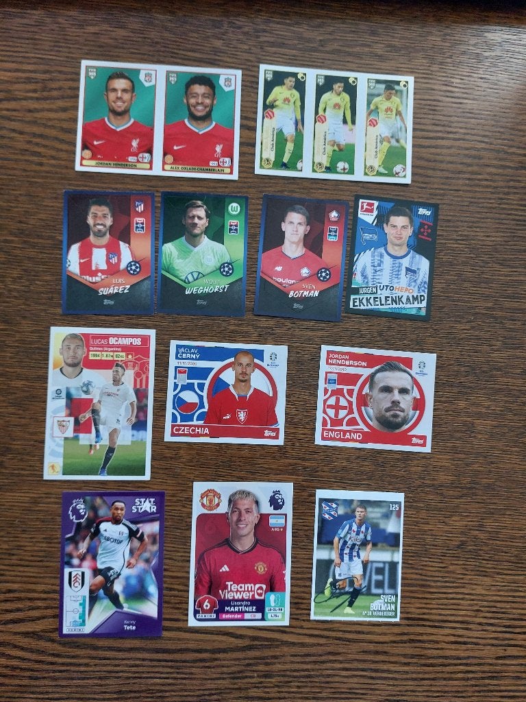 Voetbalplaatjes, Ophalen of Verzenden, Zo goed als nieuw, Meerdere plaatjes