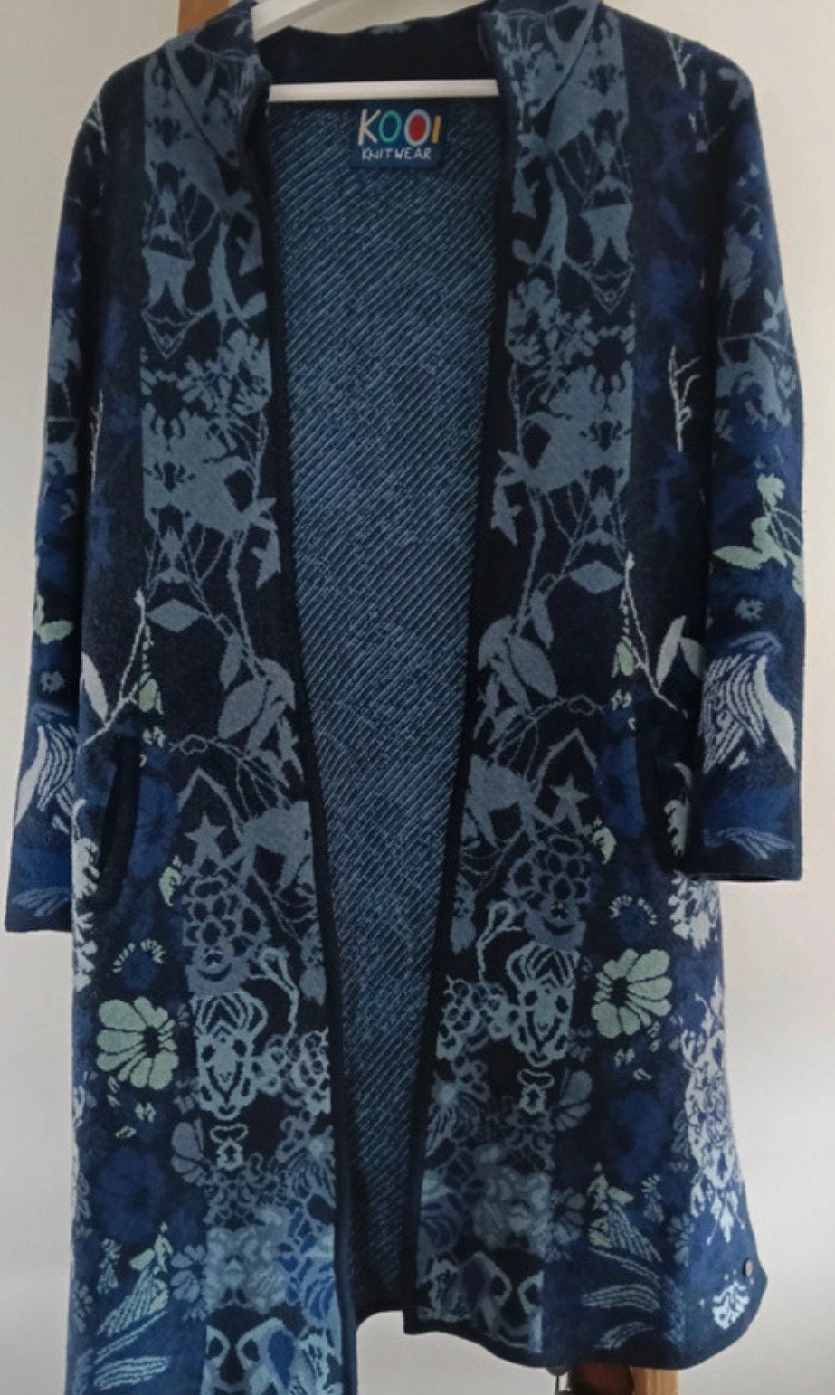 Super mooi vest van KOOI knitwear, in een ruime maat S, Ophalen of Verzenden, Zo goed als nieuw, Maat 36 (S), Blauw