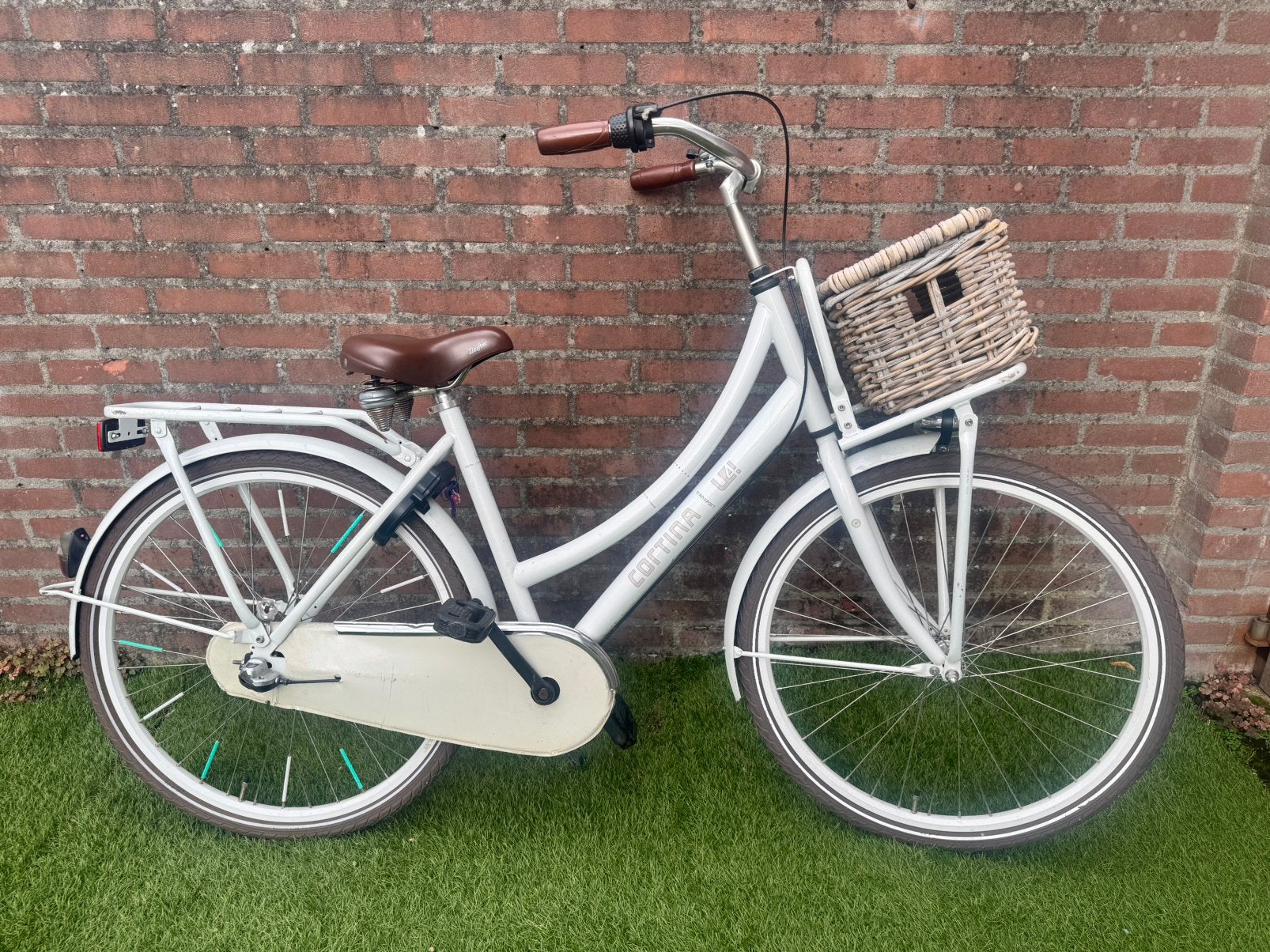 Cortina u4 transporter fiets 26 inch meisjes. In goede staat, Fietsen en Brommers, Terugtraprem, Versnellingen, Zo goed als nieuw