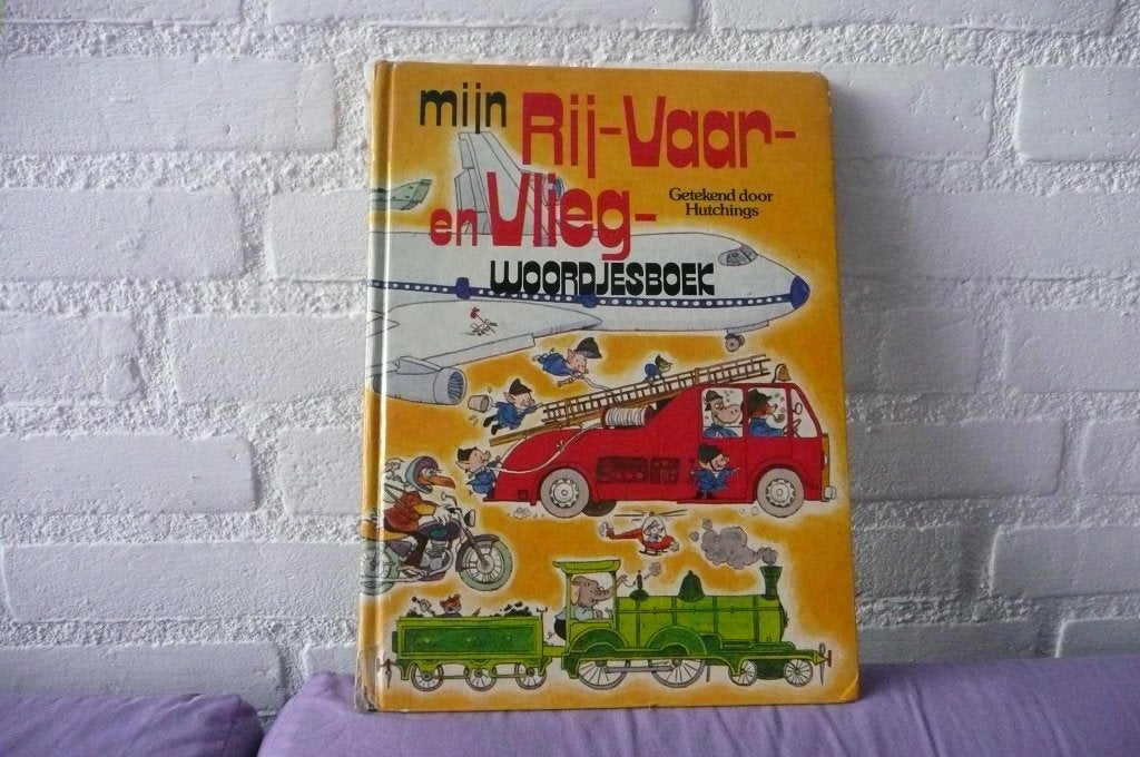 Mijn Rij- , Vaar- en Vlieg woordjesboek (82E3), Boeken, Ophalen of Verzenden, Gelezen, Fictie algemeen