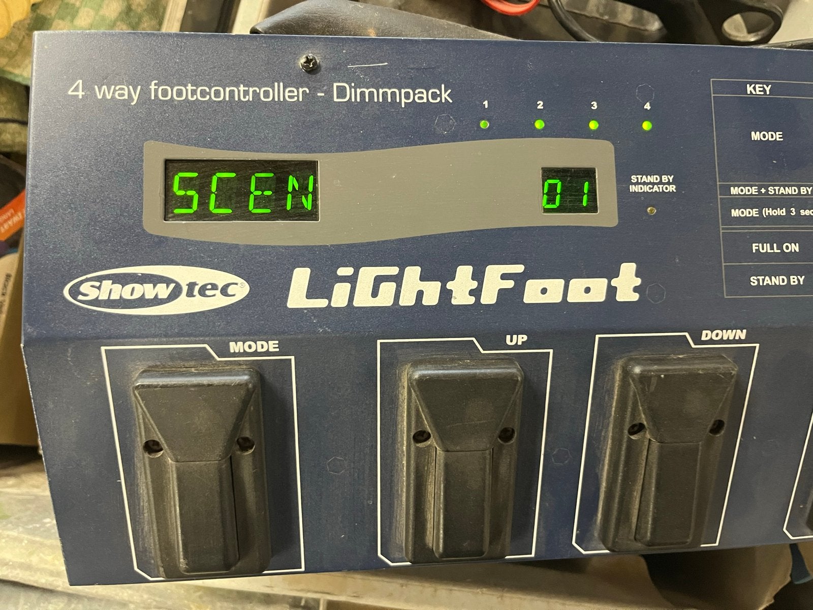 Showtec LightFoot 4-weg voetencontroller - Dimmpakket, Muziek en Instrumenten, Ophalen, Gebruikt, Licht