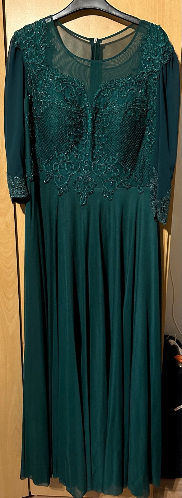 Nieuwe avondjurk/abiye groen/blauw maat 42/44, Maat 42/44 (L), Nieuw, Ophalen of Verzenden, Onder de knie