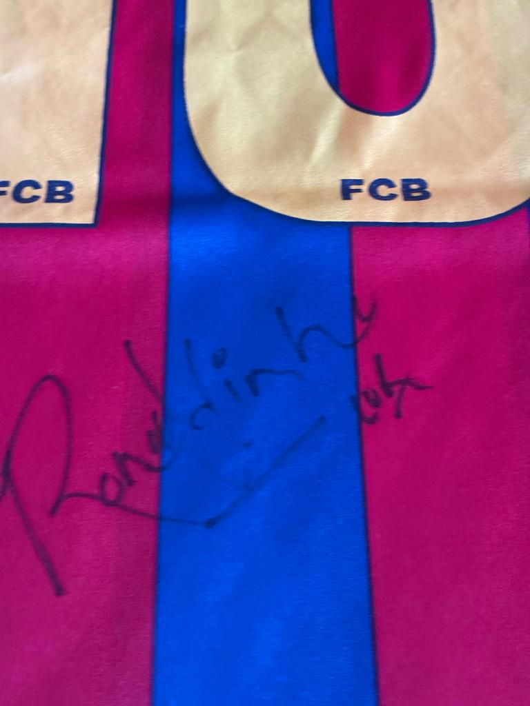 Voetbal schirt met handtekening van Ronaldinho, Ophalen of Verzenden, Zo goed als nieuw, Buitenlandse clubs, Shirt