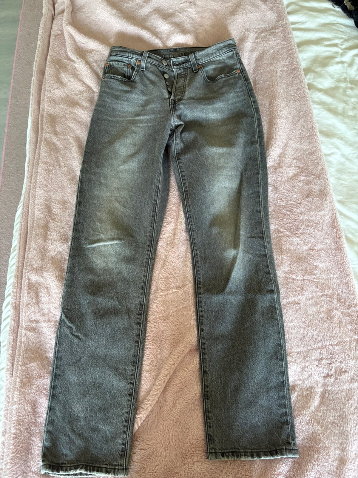Levis jeans 501 nieuw maat 25/xxs, Ophalen, Nieuw, Grijs, W27 (confectie 34) of kleiner