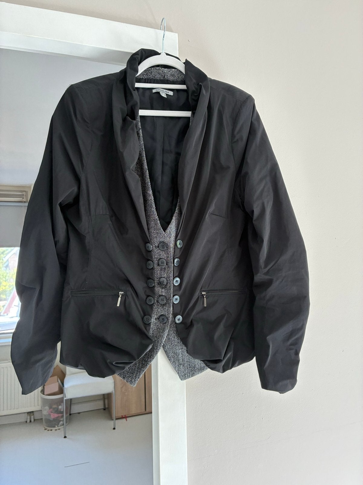 Bandolera Zwart Jasje met Grijze Details - Maat 42/44 (L), Ophalen of Verzenden, Zo goed als nieuw, Maat 42/44 (L), Zwart