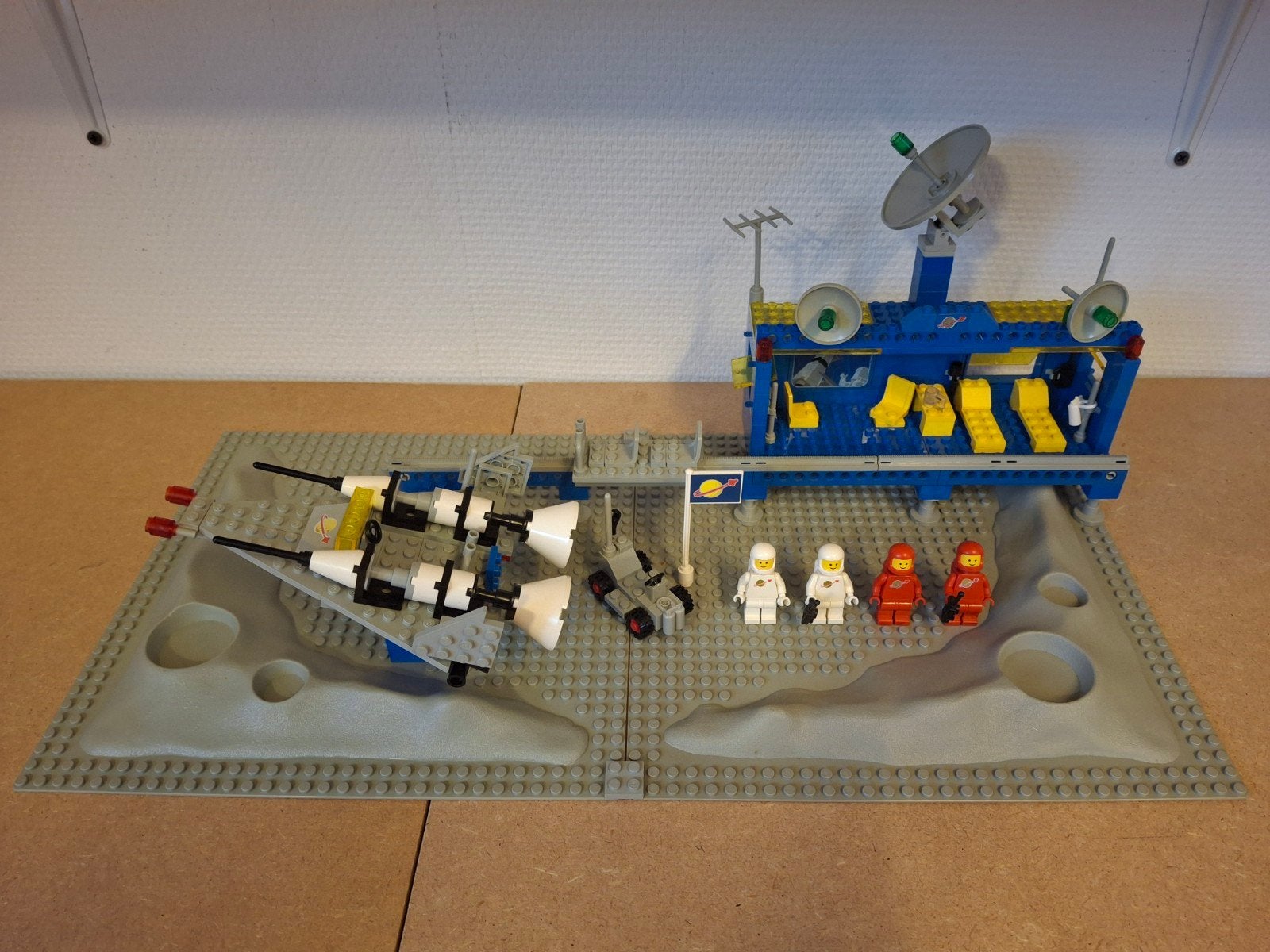 Lego 6970 Beta-1 Command Base. Jaren 80 Classic Space, Kinderen en Baby's, Speelgoed | Duplo en Lego, Lego, 33 Bath Road, Slough, UK