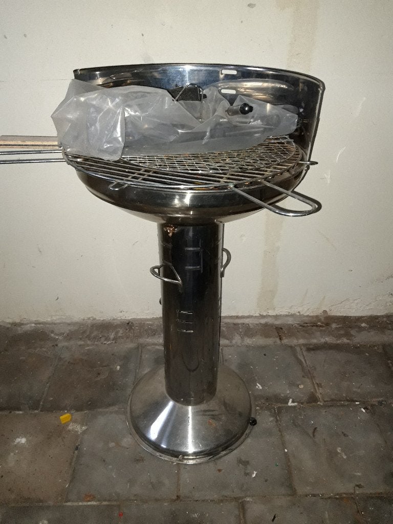BBQ, Barbeque RVS, Ophalen, Zo goed als nieuw, Met accessoires
