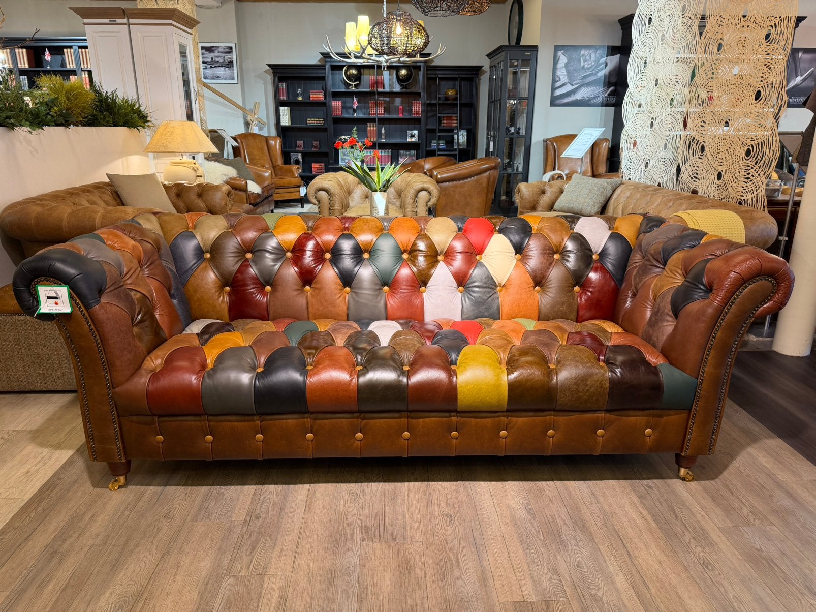 CHESTERFIELD PATCHWORK / MULTICOLOR 3 ZITS BANK Hensford, Huis en Inrichting, Ophalen of Verzenden, Nieuw, 75 tot 100 cm