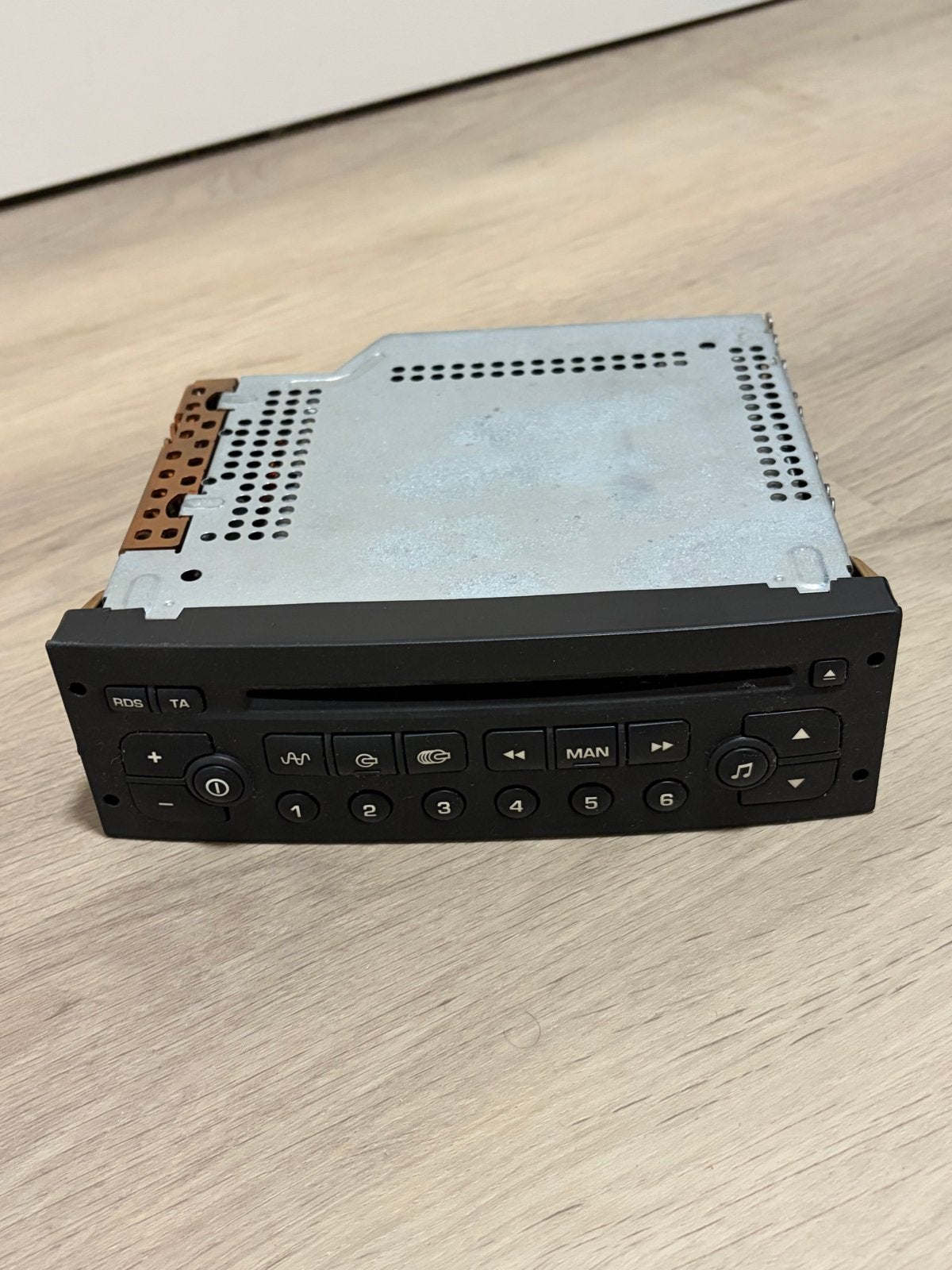 Originele Peugeot Autoradio VDO RD3-01 PSARCD100-02, Auto diversen, Ophalen of Verzenden, Gebruikt