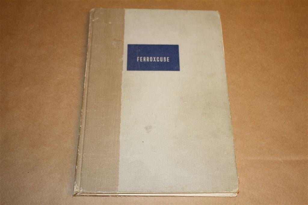 Ferroxcube - Zeldzame uitgave Philips - Circa 1960 !!, Boeken, Techniek, Gelezen, Elektrotechniek, Ophalen of Verzenden
