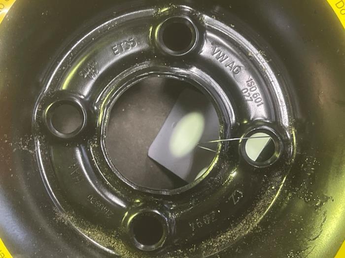 Krikset + reservewiel van een Volkswagen UP, Gebruikt, -, -, -