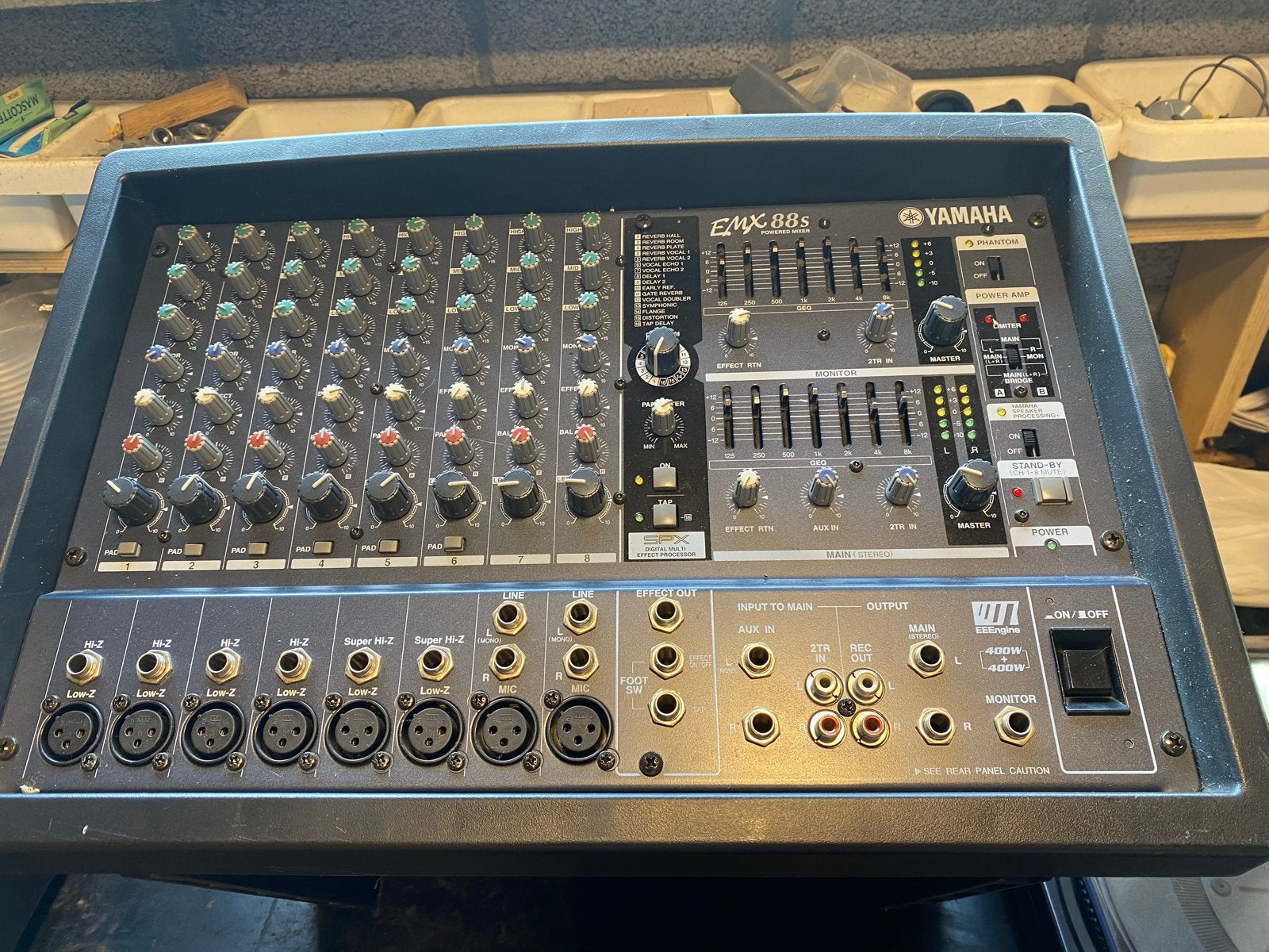 Yamaha EMX88S Powered Mixer - Zo goed als nieuw, Ophalen, Zo goed als nieuw, 5 tot 10 kanalen, Microfooningang