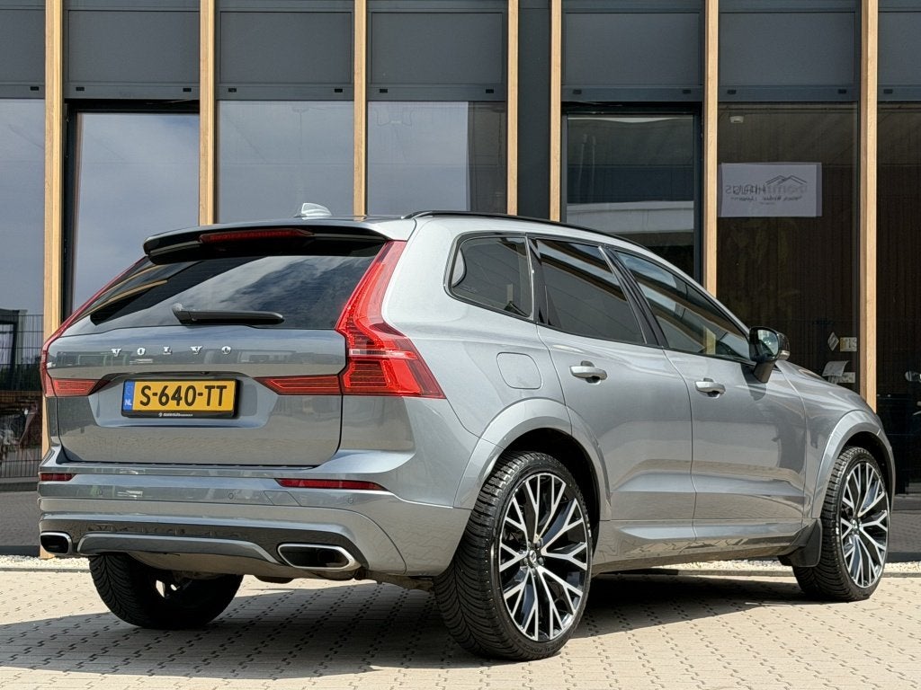 Volvo XC60 2.0 T8 Twin Engine AWD R-Design | Pano | Elec Tre, Gebruikt, Euro 6, 4 cilinders, 138 €/maand