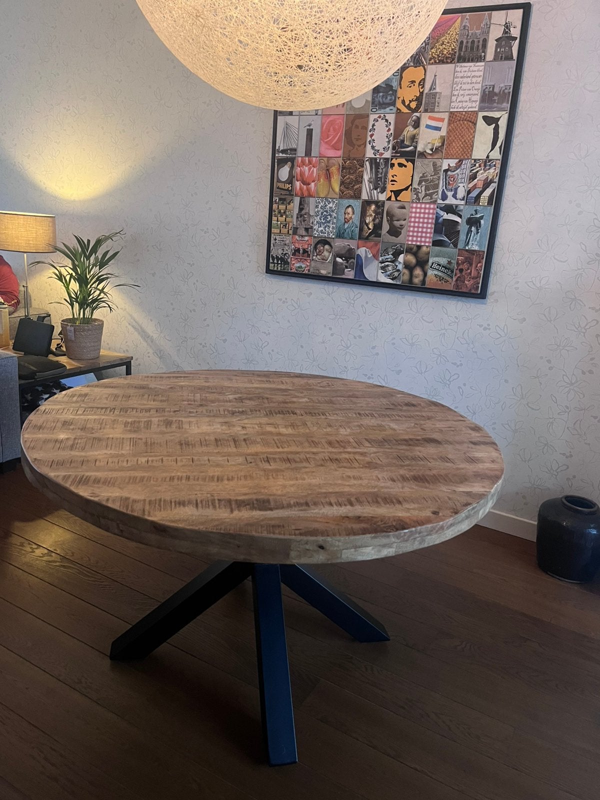 Mango hout eettafel 140cm rond, Huis en Inrichting, Ophalen, Gebruikt, Rond, 100 tot 150 cm