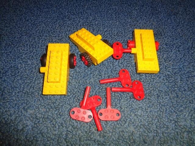 Partij X25=Lego opwind motoren