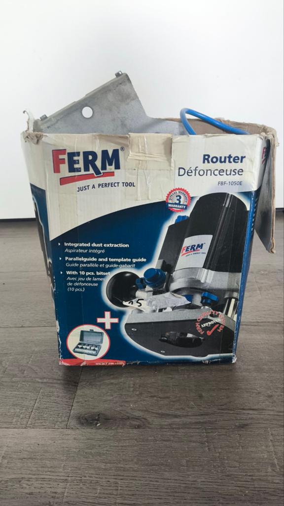 Ferm Bovenfrees FBF-1050E - Zo goed als nieuw, Ophalen of Verzenden, Bovenfrees, Elektrisch, Ferm