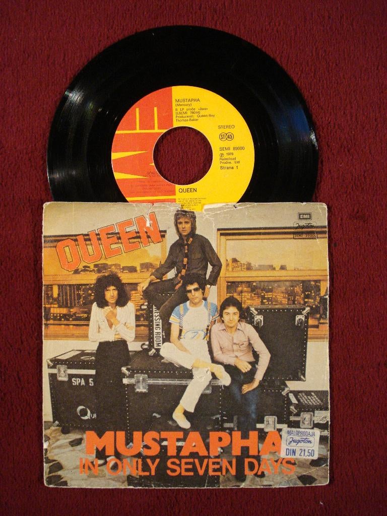 Queen 7" Vinyl Single: ‘Mustapha’ (Joegoslavië), Cd's en Dvd's, Vinyl Singles, Gebruikt, Single, Rock en Metal, 7 inch, Ophalen of Verzenden