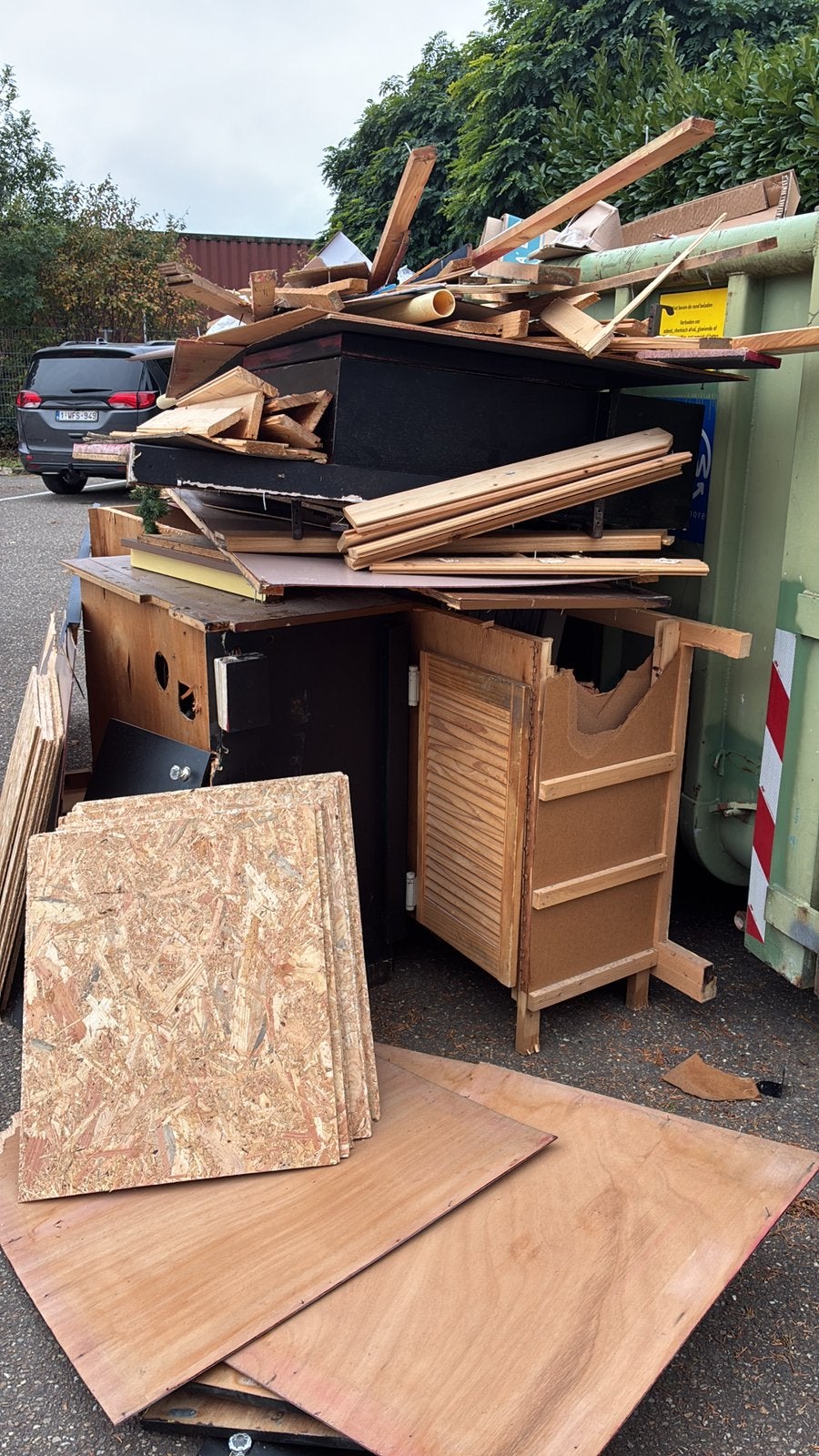 Hout gratis afhalen stookhout, Ophalen, Zo goed als nieuw, 50 mm of meer, Pallet